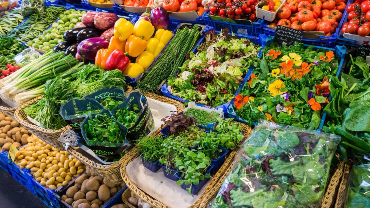 Gdzie kupić warzywa lokalnie? 7 sposobów na świeże, sezonowe zakupy w Twojej okolicy